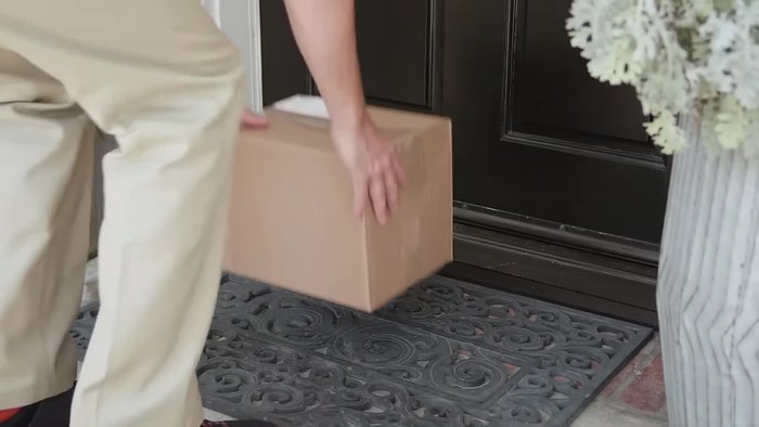 Brand Enhancement: Branded packaging significantly elevates the customer experience, creating a lasting positive impression.