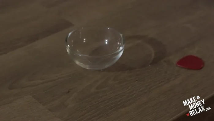 Soak screws in white vinegar for 24 hours to remove rust.