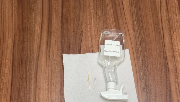 Open the cassette compartment and remove the cartridge if present.