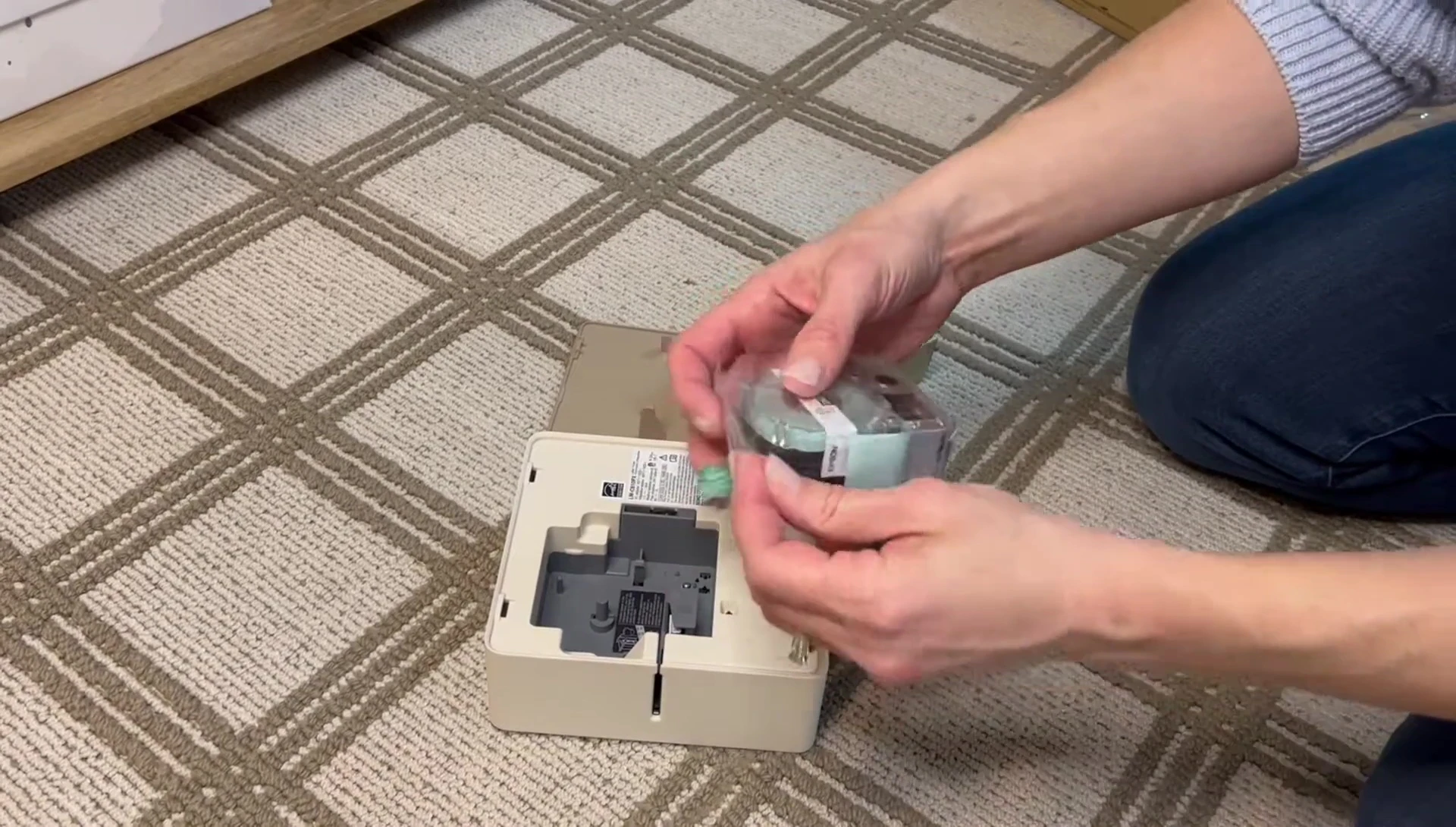 Selecting a 1-inch clear tape
