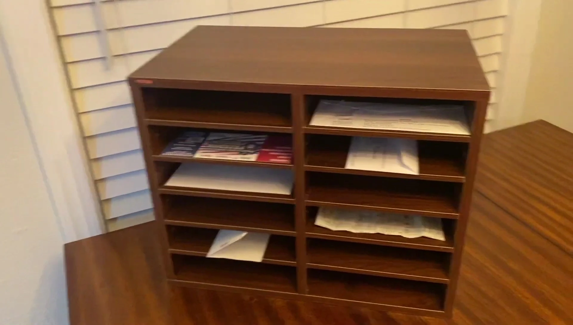 Overall shot of the organizer in a home setting.