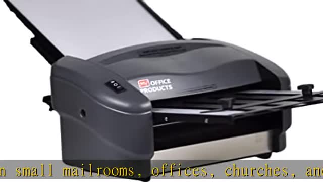 Demonstration of the machine folding a stack of papers