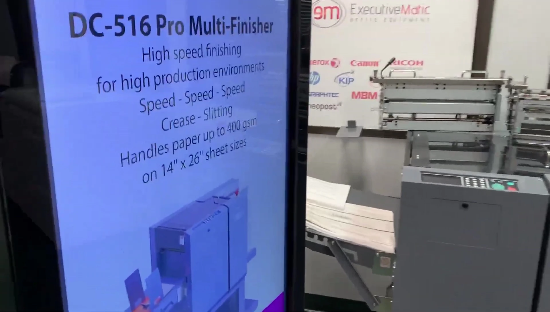 Image highlighting the cutting speed of the Duplo 516 Pro.
