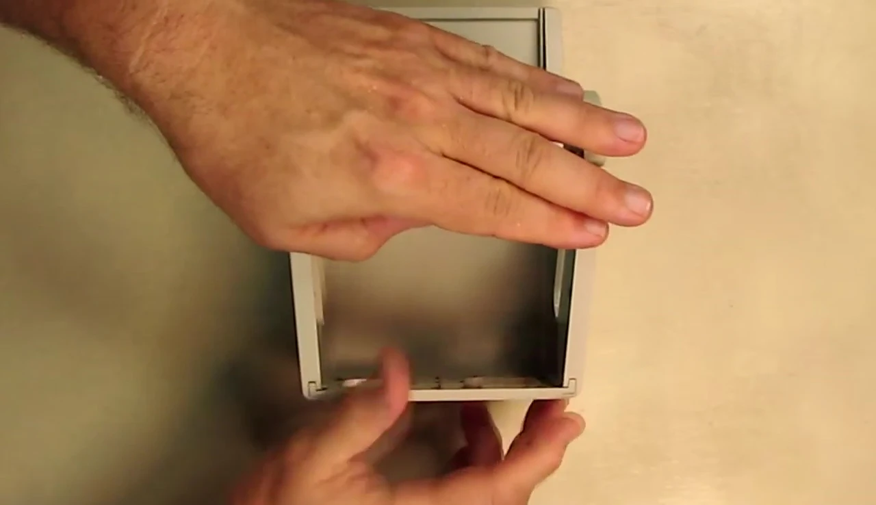 The assembled label holder showing the final position of all the parts.