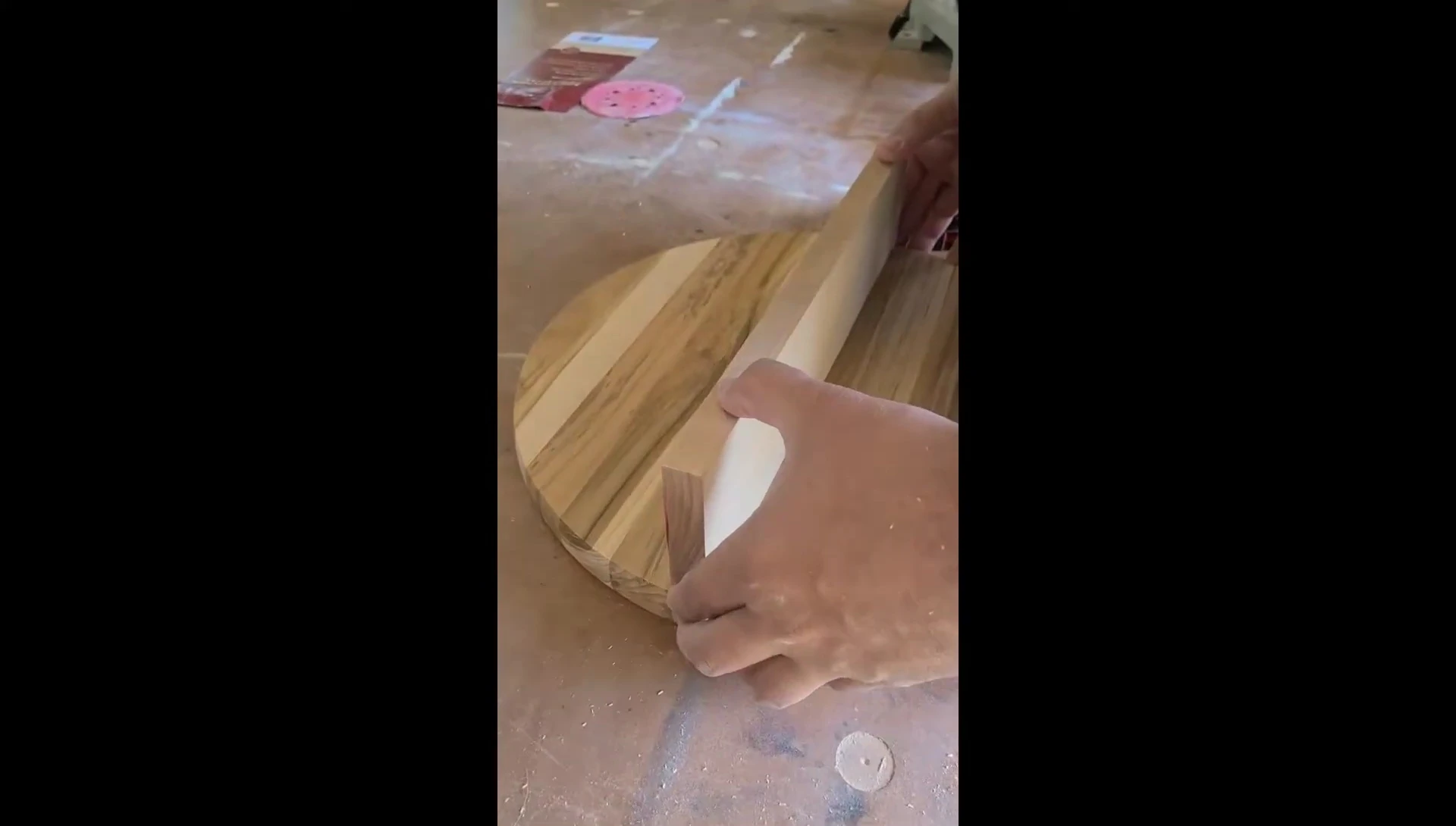 Tapering the edges of the shelf.