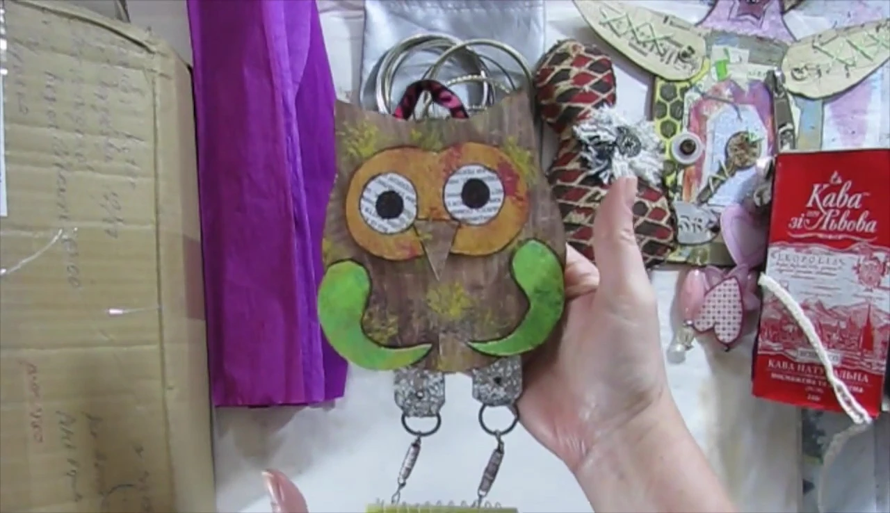 The adorable owl fridge magnet.