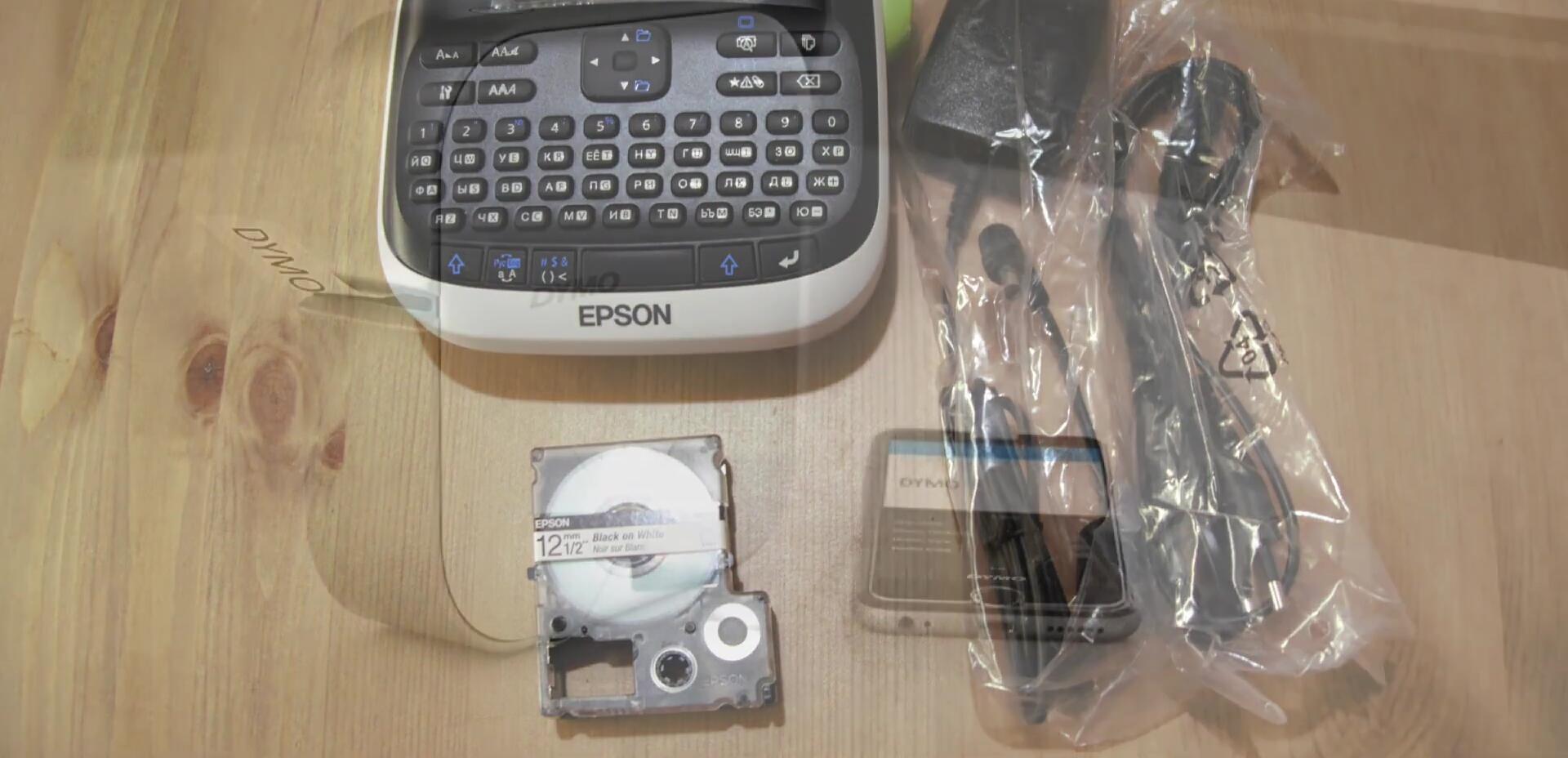 DYMO Mobile Labeler showcasing its smartphone connectivity