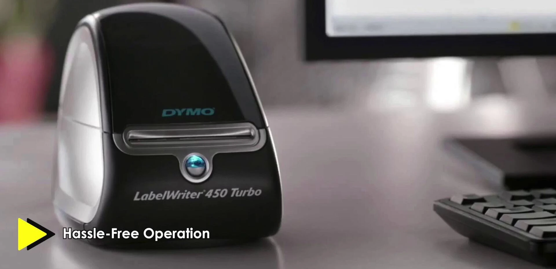 Easy label roll loading mechanism on the DYMO LabelWriter 450