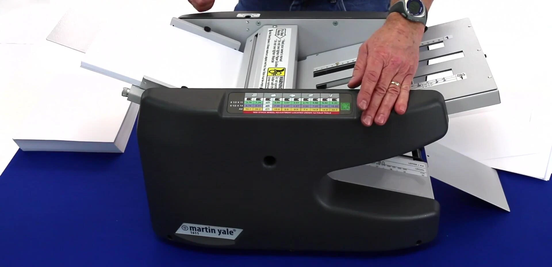 Adjusting skew while machine is running
