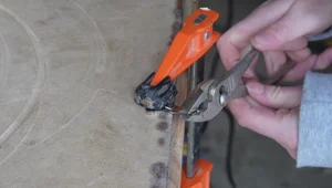 DIY Rustic Pallet Wood Mail Holder: Free & Easy Tutorial